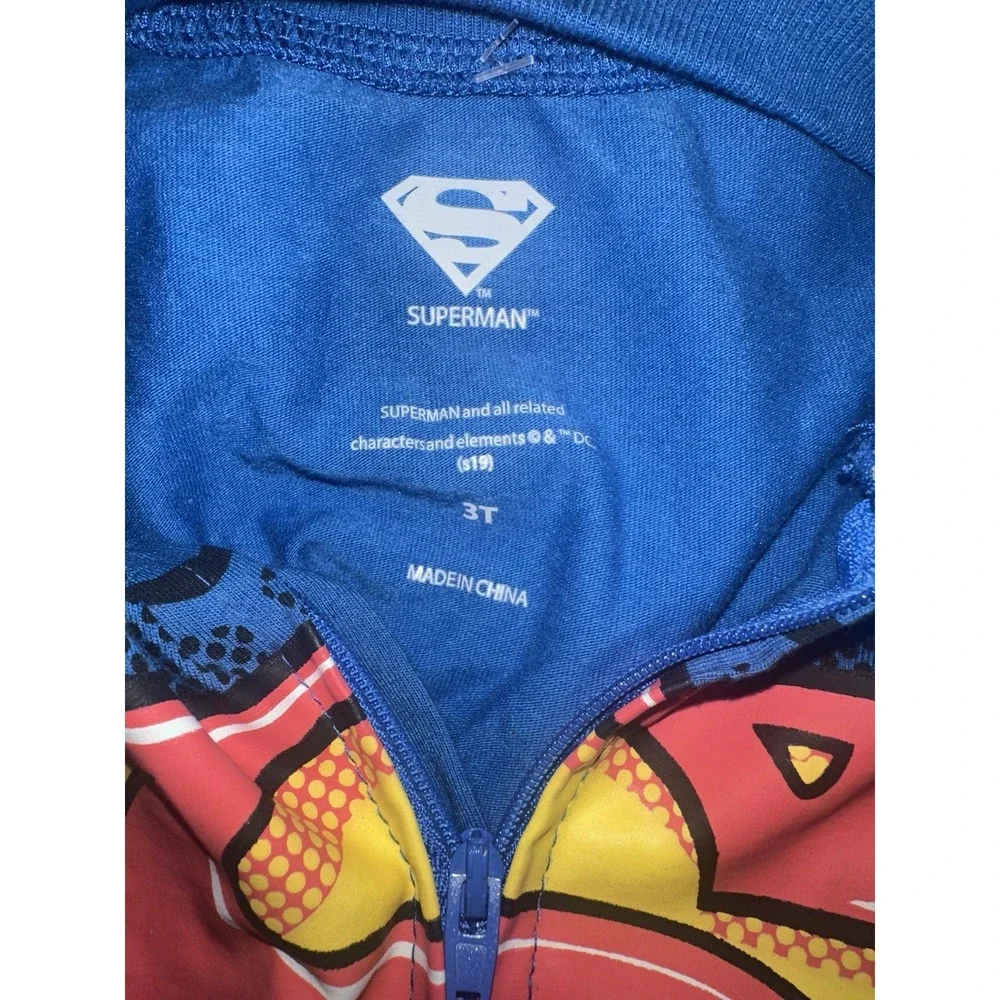 DC Comics Superman Halloween Costume/ Pajamas One Piece With Attached Cape Sz 3T